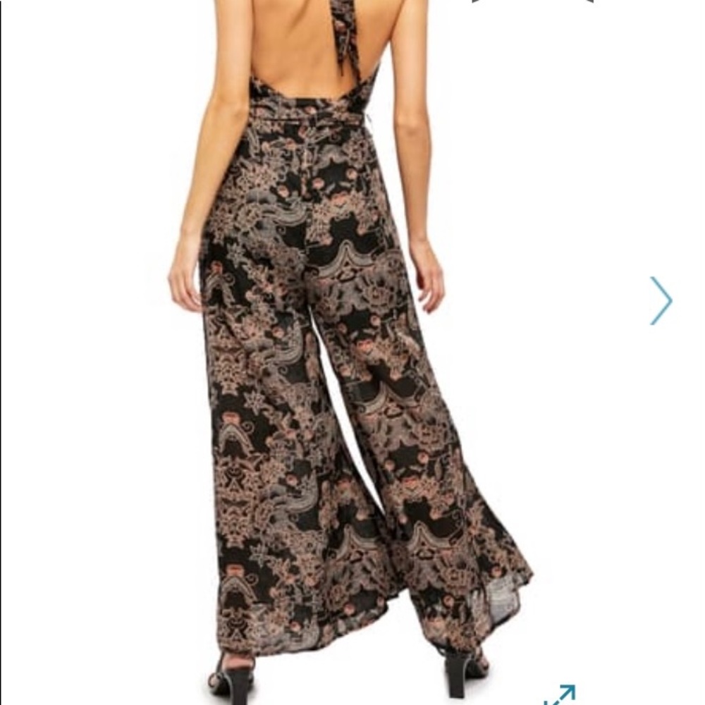 Free People- Kissing Sunlight Jumper 💕